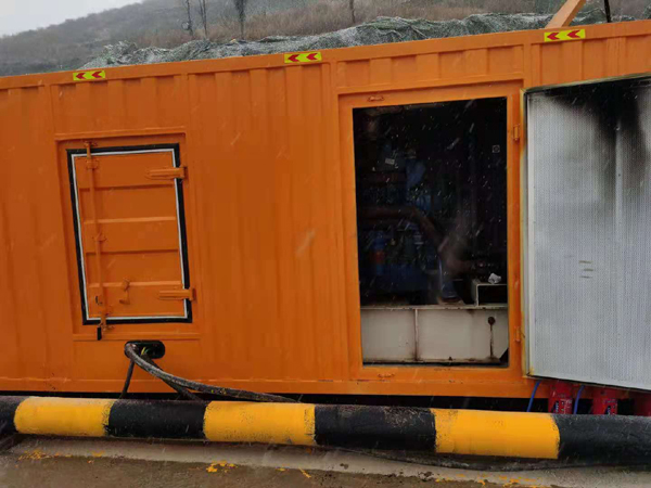 新平发电机出租 柴油发电机组电压低报警怎么办？