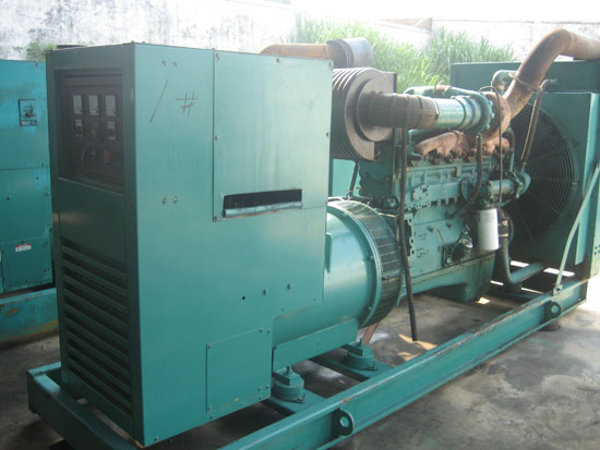 新平租赁发电机- 发电机碳刷磨损的原因是什么