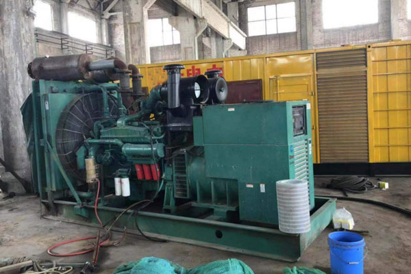 新平发电机组的空气滤清器应该如何保养？